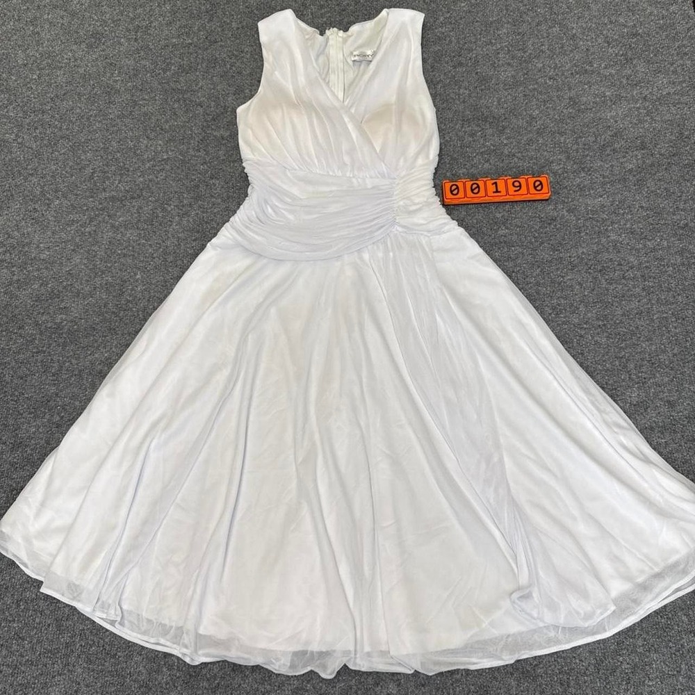 Rory White flowy dress with ruched detailing. No size tag. See measurements
